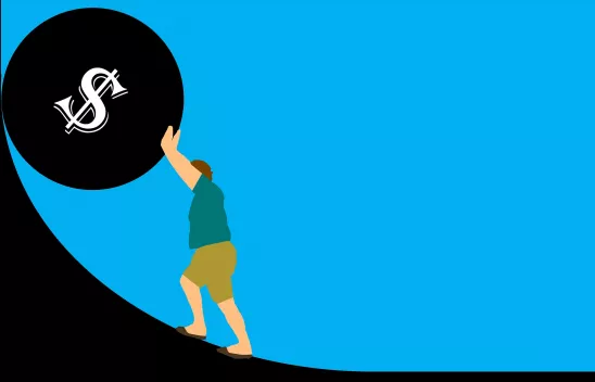 Eine Grafik von einem Mann, der vor blauem Hintergrund eine schwarze große Kugel, auf der ein $-Zeichen abgebildet ist, eine schwarze Steigung hinaufschiebt.